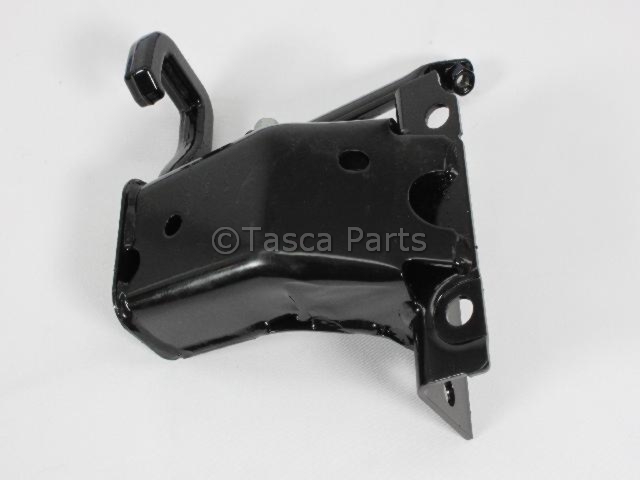 68044680AC - : Tow Hook for Mopar Image