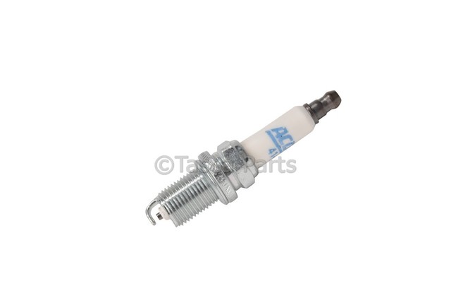 19308034 - : Double Platinum Spark Plug for Chevrolet: Tracker Image