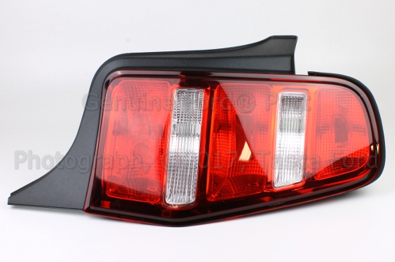 AR3Z13404B - : Tail Lamp Assembly - Passenger Side (RH) for Ford Image