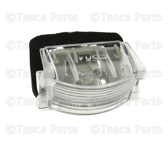D35051270E - : License Lamp for Mazda Image