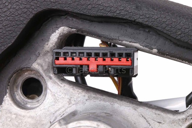 22790909 - : Torch Red Steering Wheel for GM Image