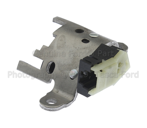 9C2Z3F988B - Steering: Insert for Ford: E-150, E-250, E-350 Super Duty, E-450 Super Duty Image