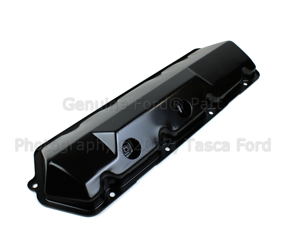 F6TZ6582BB - Engine: Valve Cover for Ford: Excursion, F-250, F-250 HD, F-250 Super Duty, F-350, F-350 Super Duty, F-450 Super Duty, F-550 Super Duty Image