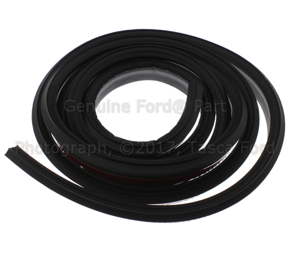 VFL3Z99404A06A - Exterior: Bed Tailgate Dust Seal for Ford: E-350 Super Duty, E-450 Super Duty, F-150, F-250 Super Duty, F-350 Super Duty, F-450 Super Duty, F-550 Super Duty Image