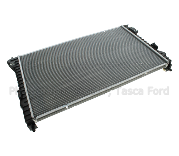 7T4Z8005B - Cooling System: Radiator for Ford: Edge, Taurus, Taurus X | Lincoln: MKS, MKX Image