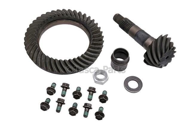 88967128 - Front Drive Axle: Ring &amp; Pinion for Buick: Rainier | Chevrolet: Astro, Blazer, Express 1500, Express 2500, Express 3500, S10, S10 Blazer, Trailblazer, Trailblazer EXT | GMC: Envoy, Envoy XL, Envoy XUV, Jimmy, Jimmy S15, S15, Safari, Savana 1500, Savana 2500, Savana 3500, Sonoma, Syclone, Typhoon | Oldsmobile: Bravada Image
