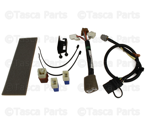 999T8BR004 - : Towing, Hitch Harness - 4 Pin for Nissan Image