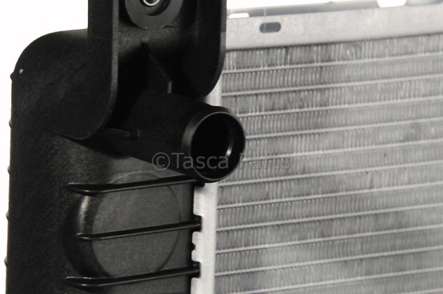 19256745 - Cooling System: Radiator for GM Image