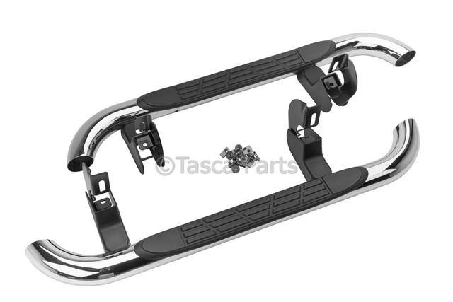 19213581 - Body: Assist Steps, 3in Round Chrome for Chevrolet: Silverado 1500, Silverado 2500 HD, Silverado 3500 HD | GMC: Sierra 1500, Sierra 2500 HD, Sierra 3500 HD Image
