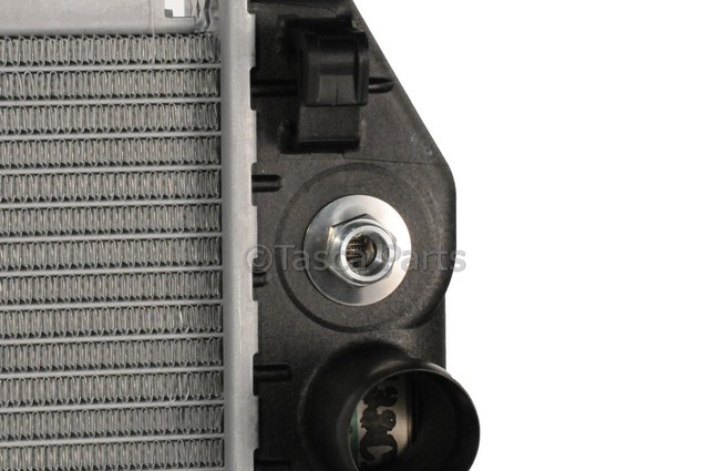 2006-2011 GM Radiator 25769584 | TascaParts.com