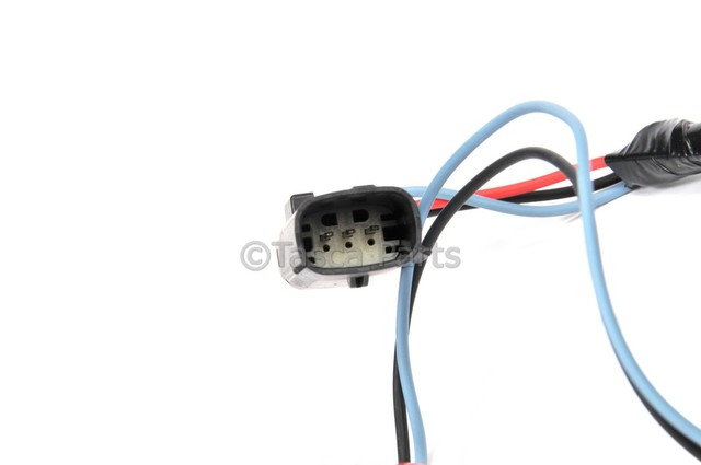15815488 - : Tail Light Wiring Harness for Saturn: Outlook Image