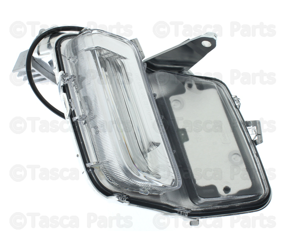 31420394 - : Parking / Side Marker Light Assembly for Volvo Image