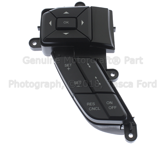 SW7450 - Steering: Motorcraftâ„¢ Cruise Switch for Ford: E-350 Super Duty, E-450 Super Duty, F-150, F-250 Super Duty, F-350 Super Duty Image