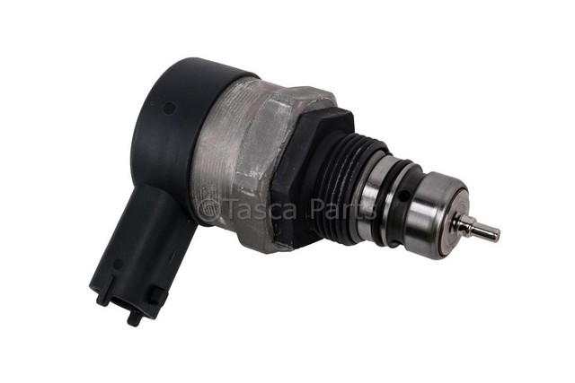 12611872 - : Fuel Injection Fuel Rail Pressure Relief Valve for Chevrolet: Express 2500, Express 3500, Express 4500, Silverado 2500 HD, Silverado 3500 HD | GMC: Savana 2500, Savana 3500, Savana 4500, Sierra 2500 HD, Sierra 3500 HD Image