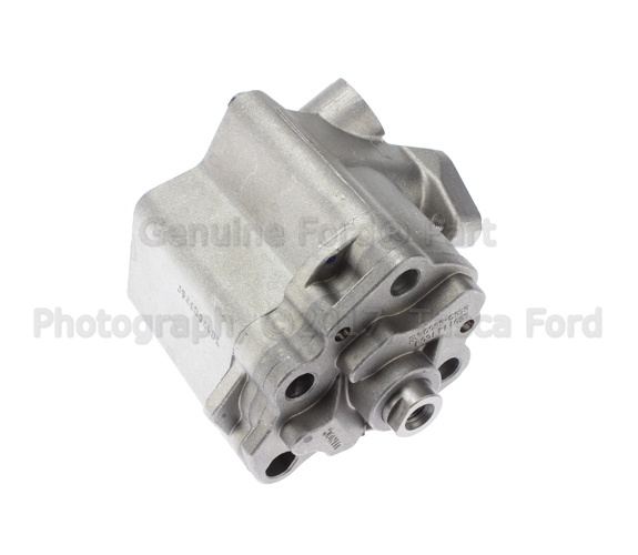 8E5Z6600A - Engine: Oil Pump for Ford: Escape, Focus, Fusion, Maverick, Transit Connect | Lincoln: Corsair, MKZ | Mercury: Mariner, Milan Image