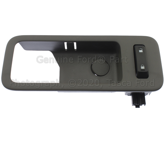 8T4Z7822621AA - Body: Handle Bezel for Ford: Edge Image