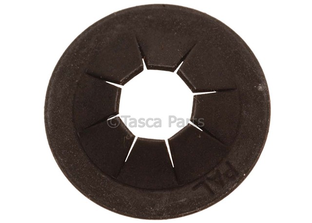 11501937 - : Multi Purpose Push Nut .153 to .159 for Chevrolet: Blazer, Tahoe | GMC: Yukon Image