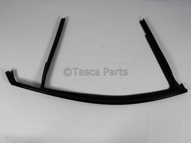 68082792AF - : Front Door Glass Run for Dodge: Dart Image
