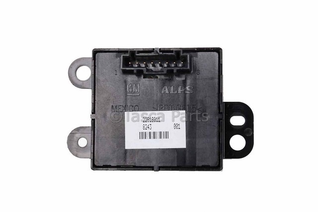 22818011 - Body: Sunroof Switch for Cadillac: Escalade, Escalade ESV | Chevrolet: Silverado 1500, Silverado 2500 HD, Silverado 3500 HD, Suburban, Tahoe | GMC: Sierra 1500, Sierra 2500 HD, Sierra 3500 HD, Yukon, Yukon XL Image