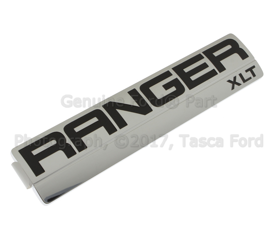 6L5Z9942528A - : Hatch Emblem for Ford Image