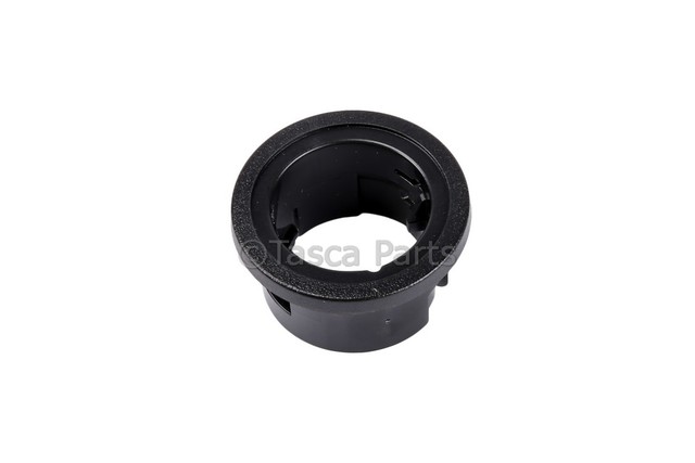 13502516 - Body: Power Outlet Retainer for GM Image