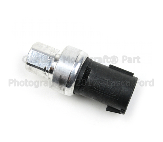6L3Z19D594A - HVAC: Cut-Off Valve for Ford: Crown Victoria, E-150, E-150 Club Wagon, E-250, E-350 Club Wagon, E-350 Super Duty, E-450 Super Duty, Excursion, Expedition, Explorer, F-150, F-150 Heritage, F-250 Super Duty, F-350 Super Duty, F-450 Super Duty, F-550 Super Duty, Mustang, Ranger, Tempo | Lincoln: Mark LT, Town Car | Mercury: Grand Marquis, Mountaineer, Topaz Image