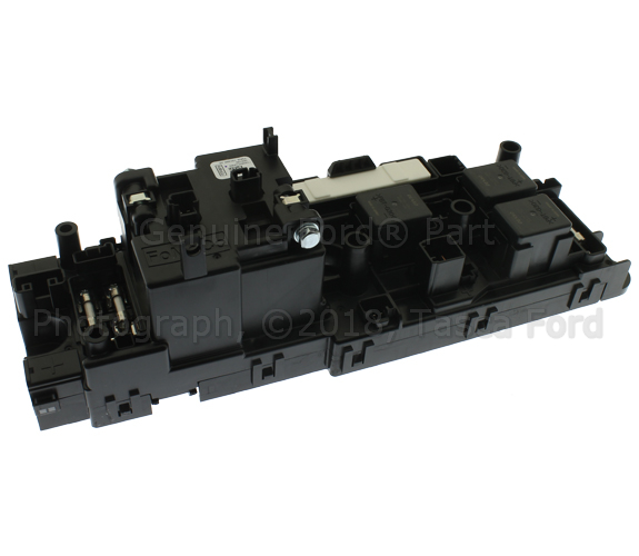 FM5Z10C666A - : Junction Block for Ford: C-Max, Fusion, SSV Plug-In Hybrid Image