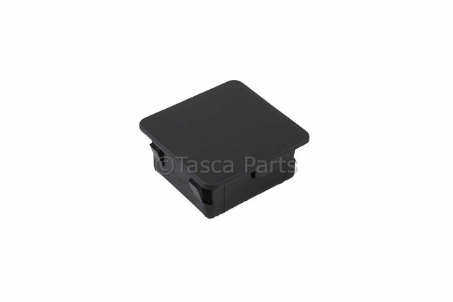 95040356 - Body: Auxiliary Jack for GM Image