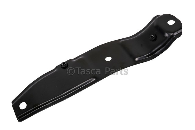 22847944 - Body: Skid Plate Bracket for Cadillac: Escalade ESV | Chevrolet: Silverado 1500, Silverado 1500 LD, Suburban | GMC: Sierra 1500, Sierra 1500 Limited, Yukon XL Image