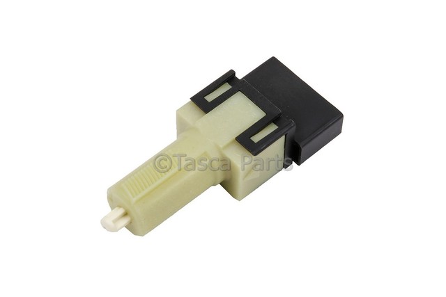 15109338 - Fuel System: Release Switch for GM Image