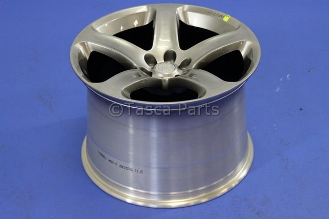 82213447 - : Wheel for SRT: Viper Image