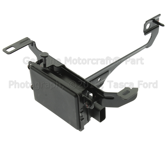 DY1389 - Electrical: Motorcraftâ„¢ Distance Sensor for Ford Image