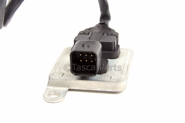 12662659 - : Position 2 Nitrogen Oxide Sensor Adapter for GM Image