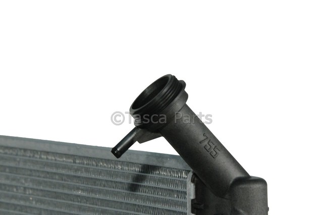 15140505 - Cooling System: Radiator for GM Image