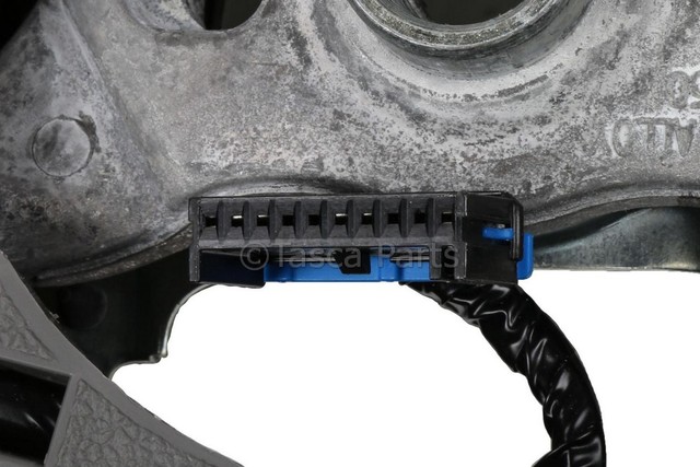 15917921 - Steering: Steering Wheel for Cadillac: Escalade ESV, Escalade EXT | Chevrolet: Avalanche, Silverado 1500, Silverado 2500 HD, Silverado 3500 HD, Suburban 1500, Suburban 2500, Tahoe | GMC: Sierra 1500, Sierra 2500 HD, Sierra 3500 HD, Yukon XL 1500, Yukon XL 2500 Image