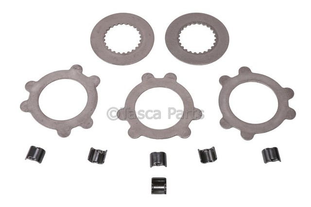 15599651 - Universals &amp; Rear Axle: Clutch Disc for Cadillac: Escalade | Chevrolet: Blazer, C1500, C2500, C3500, C3500HD, K1500 Pickup, K2500 Pickup, K3500 Pickup, Silverado 1500, Silverado 1500 HD, Silverado 2500, Silverado 2500 HD, Silverado 3500, Suburban 1500, Suburban 2500, Suburban C1500, Suburban C2500, Suburban K1500, Suburban K2500, Tahoe | GMC: C1500 Pickup, C2500 Pickup, C3500 Pickup, C3500HD, K1500 Pickup, K2500 Pickup, K3500 Pickup, Sierra 1500, Sierra 1500 HD, Sierra 2500, Sierra 2500 HD, Sierra 3500, Suburban C1500, Suburban C2500, Suburban K1500, Suburban K2500, Yukon, Yukon XL 1500, Yukon XL 2500 Image