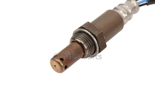 12583804 - Emission System: Ft Oxygen Sensor for Cadillac: Escalade, Escalade ESV, Escalade EXT | Chevrolet: Avalanche, Silverado 1500, Silverado 2500 HD, Silverado 3500 HD, Suburban 1500, Suburban 2500, Tahoe | GMC: Sierra 1500, Sierra 2500 HD, Sierra 3500 HD, Yukon, Yukon XL 1500, Yukon XL 2500 Image