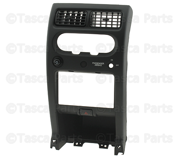 682608Z300 - Body: Panel for Nissan Image