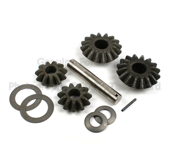 E8TZ4215A - Universals &amp; Rear Axle: Gear Kit for Ford: E-450 Econoline Super Duty, E-450 Super Duty, E-550 Econoline Super Duty, Econoline Super Duty, F-250, F-250 Super Duty, F-350 Super Duty, F-450 Super Duty Image
