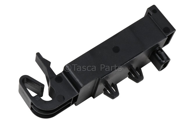 Fuel Feed, Evaporative Emission, and Return Hose Clip 85111875 ...