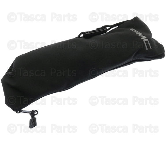 23383278 - Interior: Cargo Area Net, Vertical for GM Image