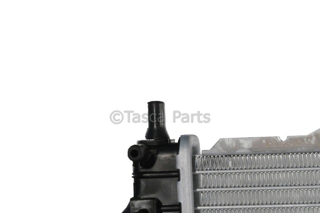 96816483 - Cooling System: Radiator for Chevrolet: Aveo, Aveo5 Image