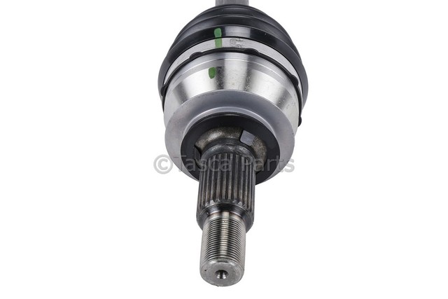 momページ 2019-2025 Chevrolet Malibu Axle Assembly - Driver's Side (LH