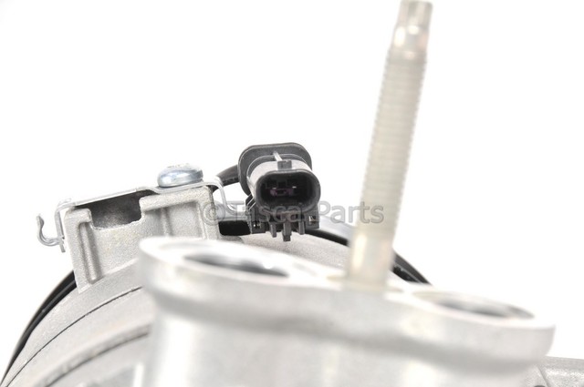 84732182 - : Air Conditioning Compressor Kit with Stud, Valve, Plug, and Oil for GM Image