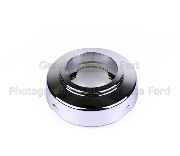 F5TZ1130G - Suspension: Wheel Cover for Ford: F-150, F-250, F-250 HD, F-350, F-Super Duty Image