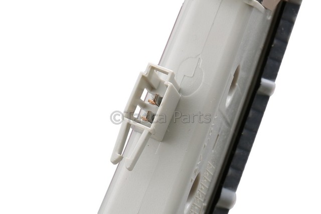 22795012 - Electrical: High Mount Lamp for GM Image