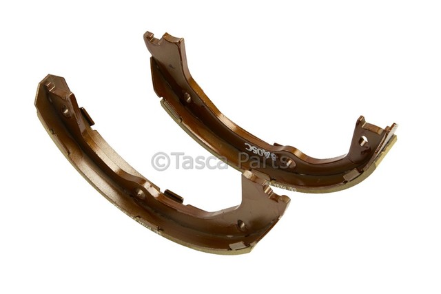 23135902 - Brakes: Park Brake Shoes for Cadillac: Escalade, Escalade ESV | Chevrolet: Silverado 1500, Silverado 1500 LD, Suburban, Tahoe | GMC: Sierra 1500, Sierra 1500 Limited, Yukon, Yukon XL Image