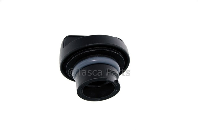 12631205 - : 5W20 Engine Oil Filler Cap for Buick: Enclave | Chevrolet: Equinox | GMC: Terrain | Saturn: Outlook Image