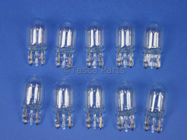 L0007440 - : Bulb, Right, US, Canada for Chrysler: 200, 300, Pacifica, Voyager | Dodge: Dart, Journey | Jeep: Cherokee, Compass, Grand Cherokee, Grand Cherokee WK, Wrangler | Ram: 1500, 1500 Classic, 2500, 3500, ProMaster 1500, ProMaster 2500, ProMaster 3500, ProMaster EV Image