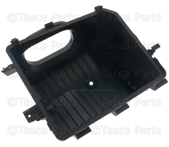 16528EZ31A - : Air Filter Housing for Nissan Image